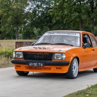 Oranje Opel Ascona B 2.5CIH met 212PK